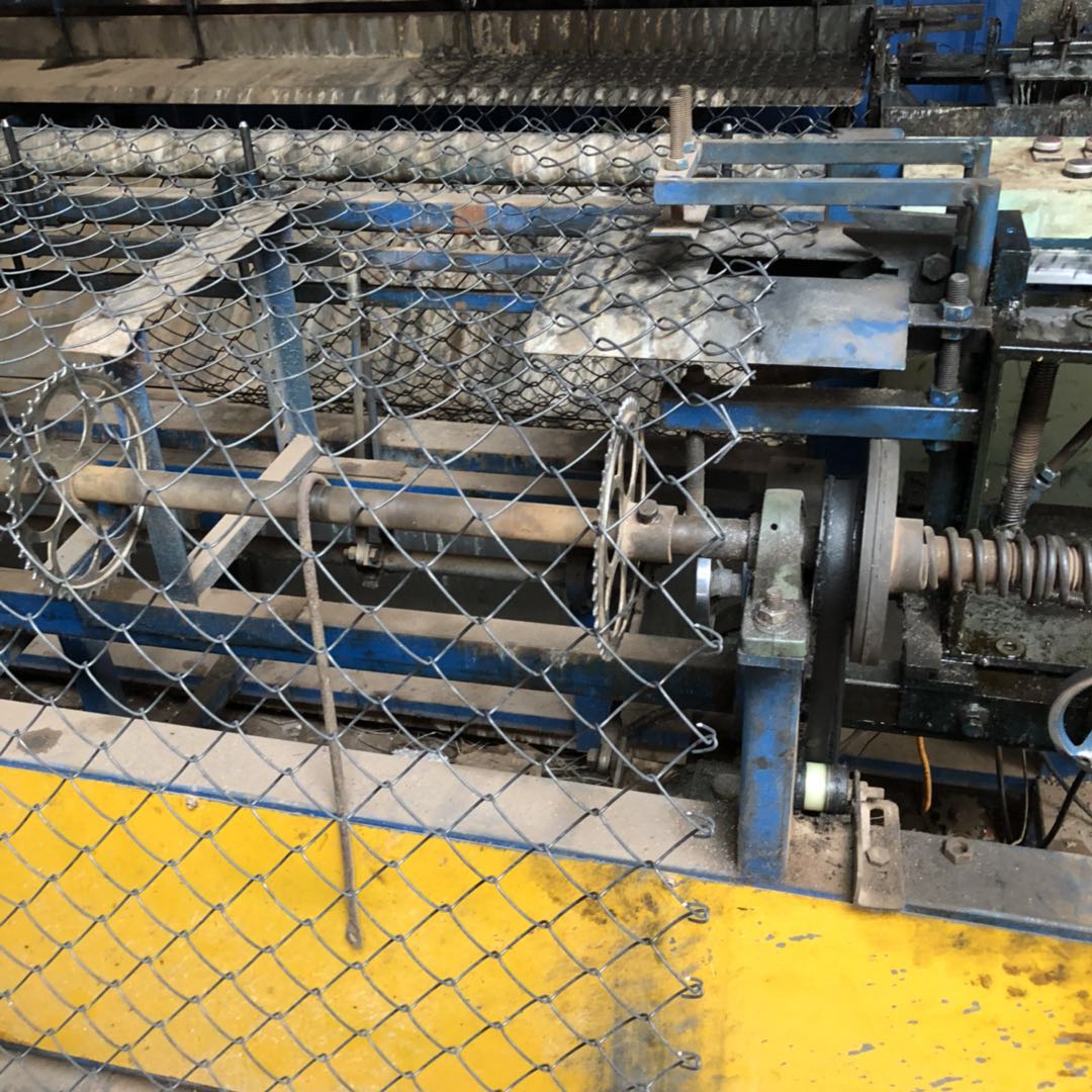 昆明運(yùn)河河槽菱形勾花網(wǎng)圖片3